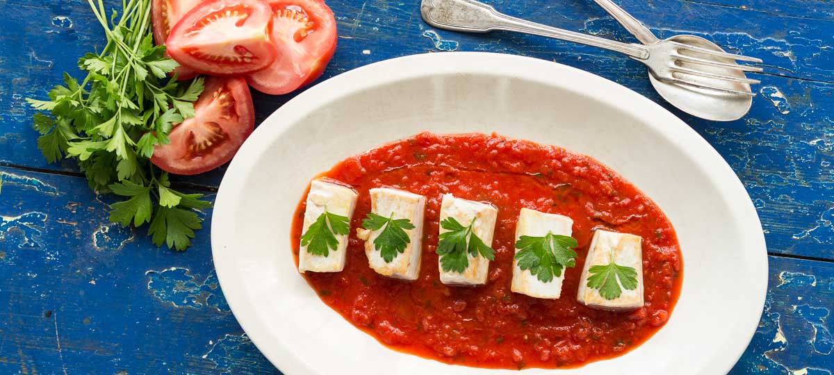 Bonito con tomate