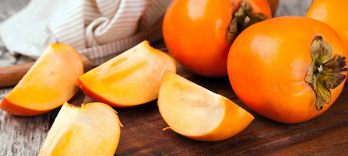 Caqui: una dulce fruta de otoÃ±o que debes aprovechar
