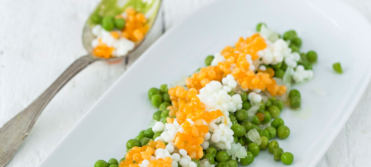Guisantes con perlas de huevo