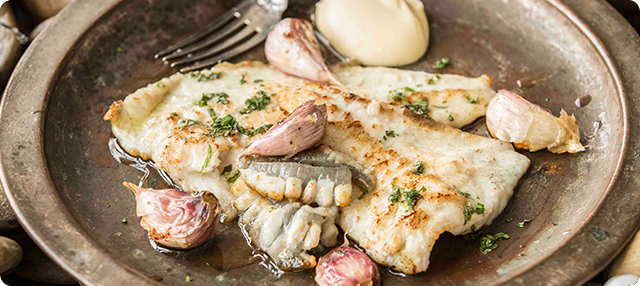 Lomos de rodaballo a la plancha con crema ali-oli